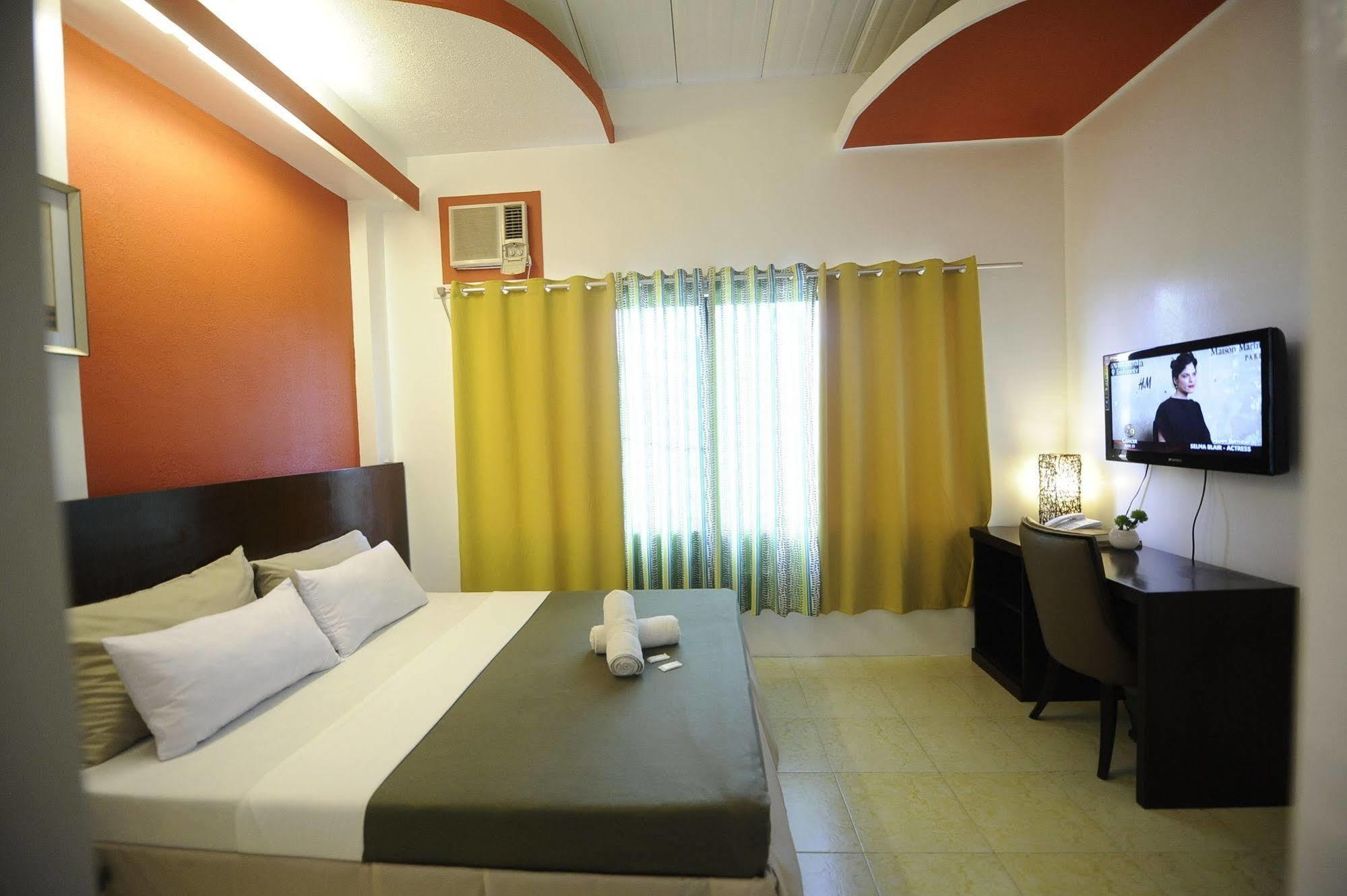 First Pacific Inn Davao Exterior foto